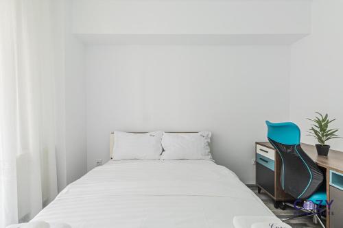 3 Bedroom Apartment Coresi Mall - image 4