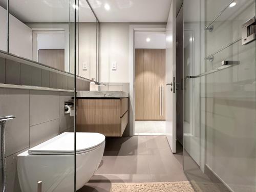 Trophy-Aesthetic Apartment w Skyline and Dubai, Dubai (foto 8)