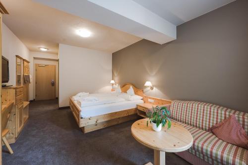 Hotel Tyrol - image 13