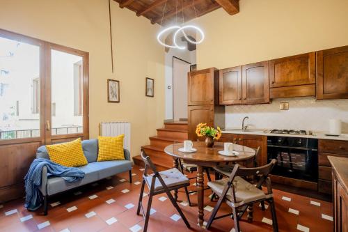 GuestHost - Heart of Florence - San Lorenzo Lovely Apartment, Florencia