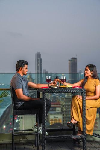 Pandangan, Radisson Hotel Colombo in Colombo
