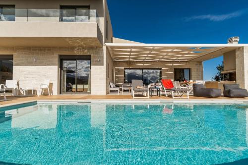 Villa Orientem Bis by PosarelliVillas gîte à louer Nípos