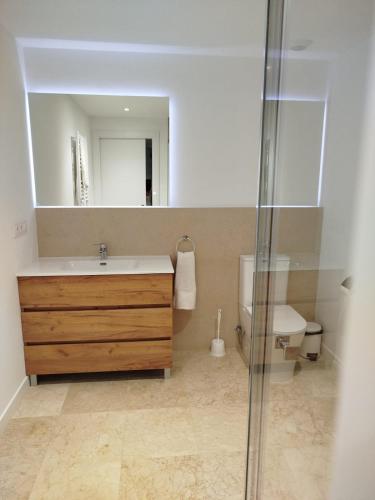 Fürdőszoba, XELIÑAd (XELINAd) in A Estrada