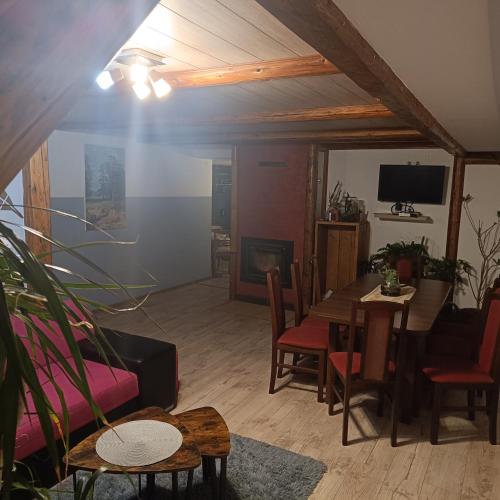 Közös társalgó / TV, Siedlisko nad Stawem in Miedzygorze