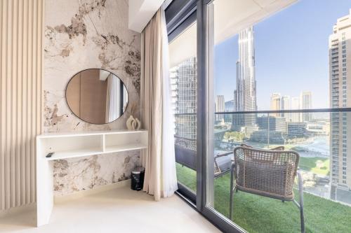 Luxury 4BR with Hermes Touch & Burj Khalifa View, Дубай