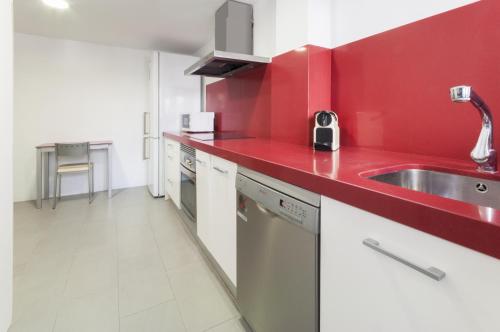 Apartment with Sea View image 8