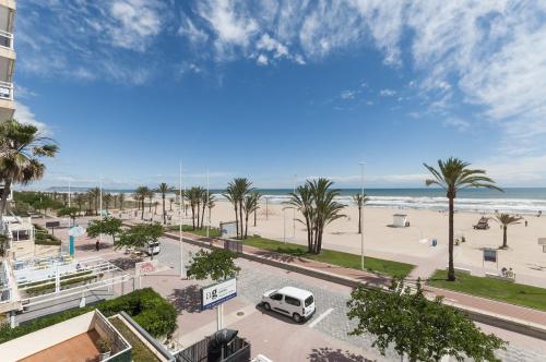 Apartment with Sea View image 3