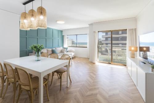 Three-Bedroom Apartment with Sea View room in 31 AG Aquamarina