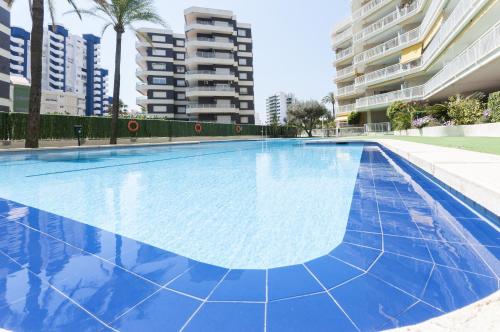 Three-Bedroom Apartment with Sea View image 7