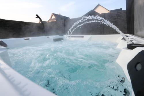 Poolaris - Modernes Ferienhaus mit Whirlpool, Pruchten (Foto 3)