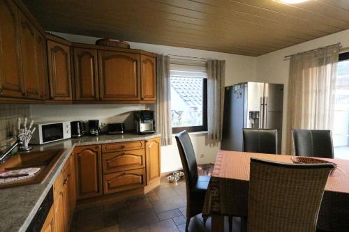 Køkken, Poolaris - Modernes Ferienhaus mit Whirlpool in Pruchten