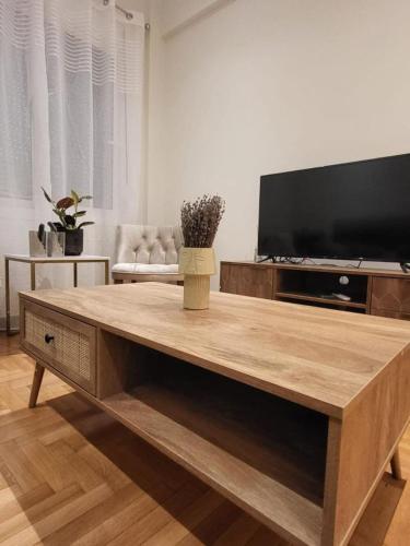 2 bd renovated flat at acropolis, Athènes (photo 7)