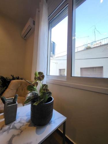bd renovated flat at acropolis - image 14
