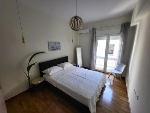 bd renovated flat at acropolis Athens