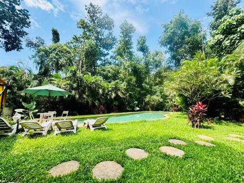 The Island Pool Villa in Divar