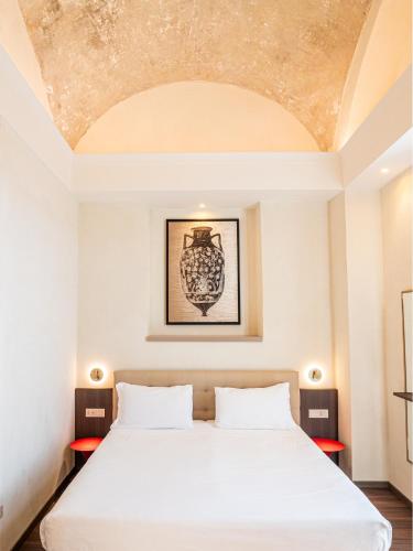 Hotel Vittoria Room Type - Junior Suite with Balcony Hotel Vittoria Room Type - Junior Suite with Balcony