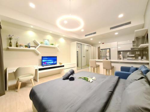 M city Service Suite M city Service Suite