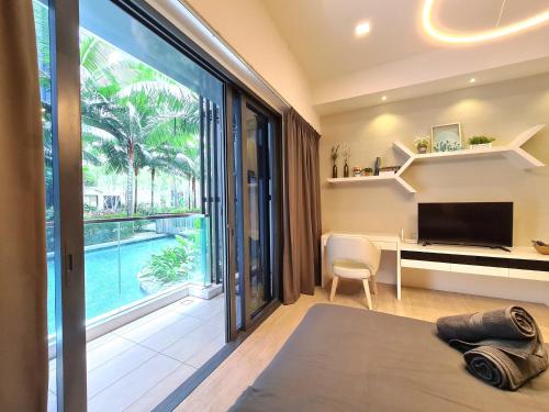 M city Service Suite M city Service Suite