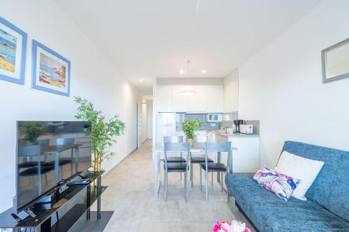 One-Bedroom Apartment image 10