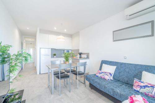 One-Bedroom Apartment image 8
