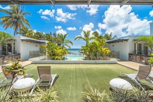 Kanope Bay - Holiday Beachfront Apartments 2