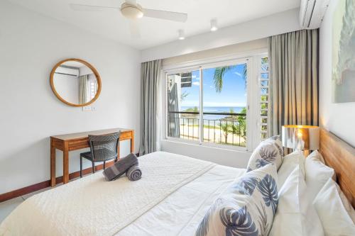 Kanope Bay - Holiday Beachfront Apartments 4