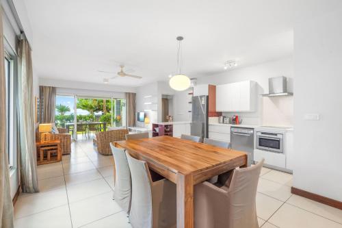 Kanope Bay - Holiday Beachfront Apartments 3