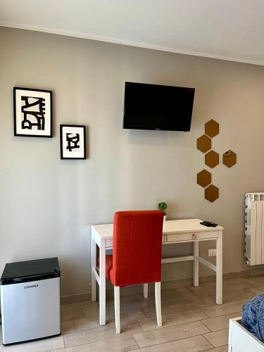 Pretty Tiburtina Room, Rome (photo 9)