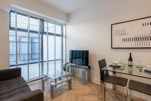 Wellington House by Celador Apartments - image 2