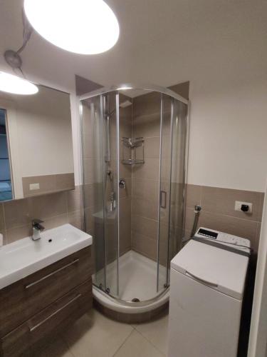 Porta di Roma Apartment, Rome (photo 6)