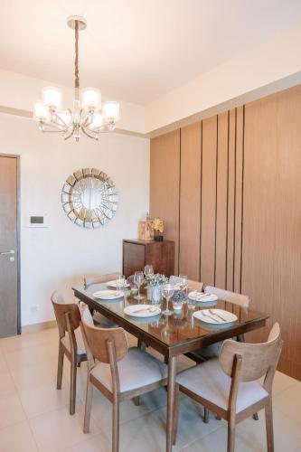 Elegant Living in the City