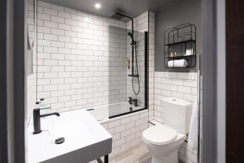 The Churchill Hotel - image 6