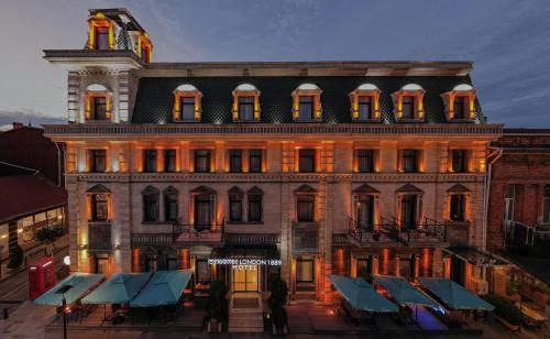 Hotel London 1889 & Casino, Batumi