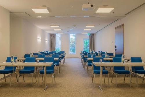 Radisson Blu Resort & Spa - image 4