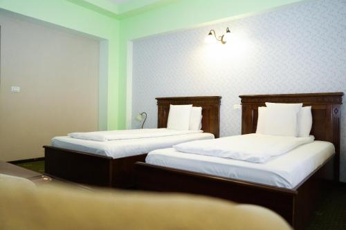 Accommodation in Comuna Tritenii De Jos