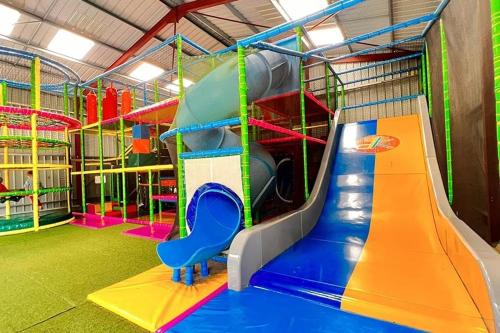 Camping maeva Escapades Country Park - Touquin in Touquin