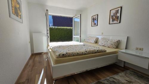 Fritz - Ferienwohnung Schlossblick Giengen-Burgberg in 布倫茨河畔京根
