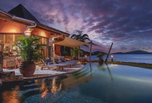 Swimming pool, Baraka Point Villa in Virgin Gorda