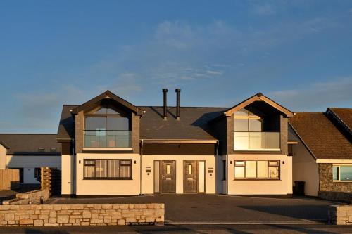 Finest Retreats - Lizard Point