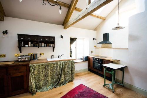 Stylish loft apartment - The Sail Loft in Crewkerne