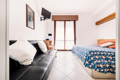 Comfort Triple Room room in Hotel Rosmary