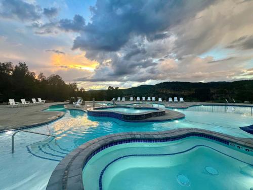 Treetop #3 at East Zion Resort, Orderville (foto 4)