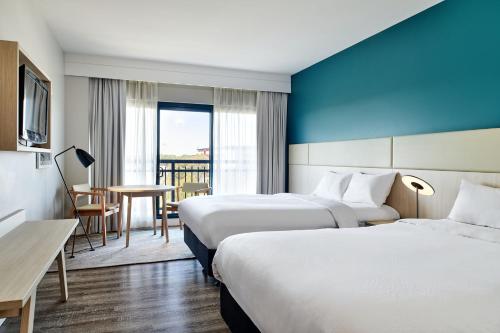 Courtyard by Marriott Sydney-North Ryde - image 4