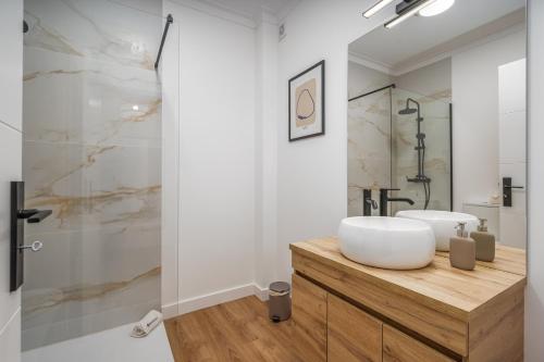 HostWise - Elegant & Stylish Flat w/ Balcony, Portimão (fotografie 5)