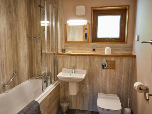 Strathyre, Ben Ledi Cabins - Forest Holidays 4