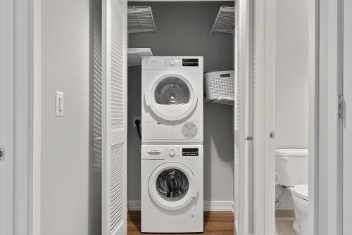 Global Luxury Suites at Brookline Village thumb 4