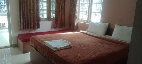 1 queen bed