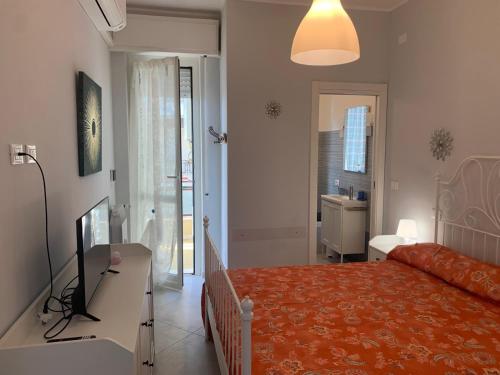 Casa Natalina a 30 metri spiaggia in Borghetto Santo Spirito