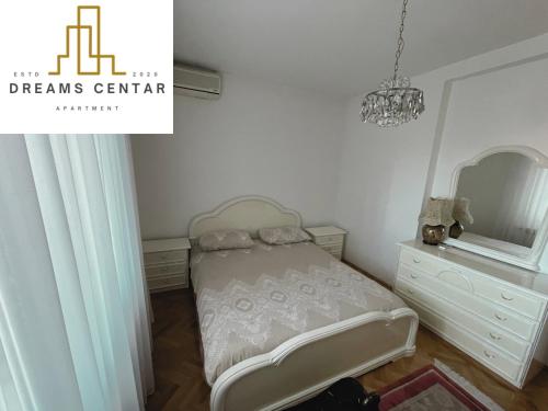 Apartments Dreams Centar - image 10
