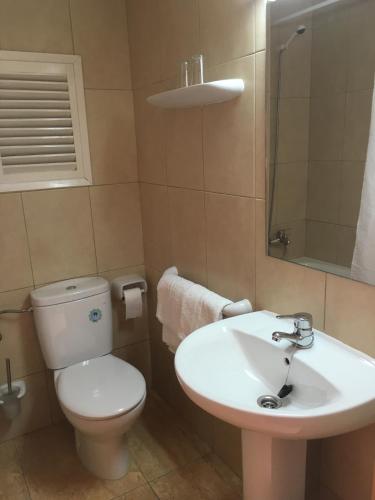 Hostal Residencia Nicolau - image 5